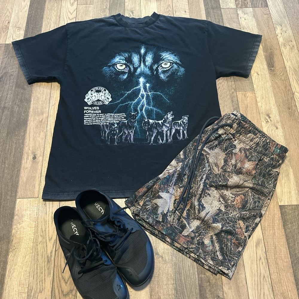 Darc Sport Black Wolf Graphic Tee